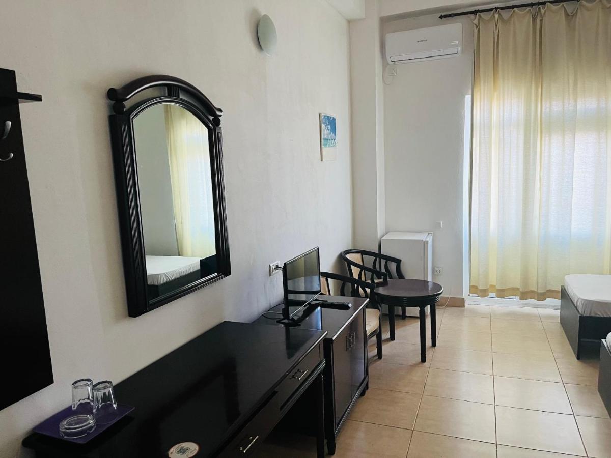 Hotel Perla Costinesti Esterno foto